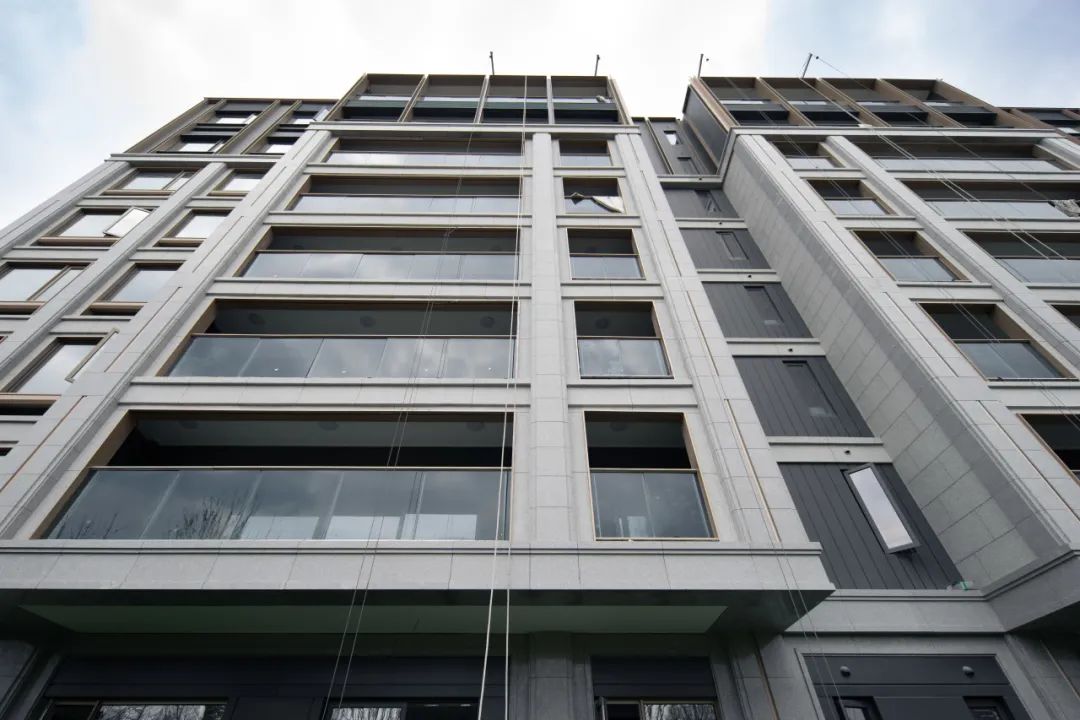 外立面涂料三：成本控制下，做出「金屬質感、石材效果」